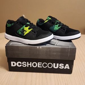 DC boy's cure sneakers size 11